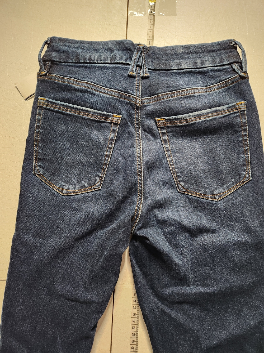 Good American Jeans - Picture 6 of 6